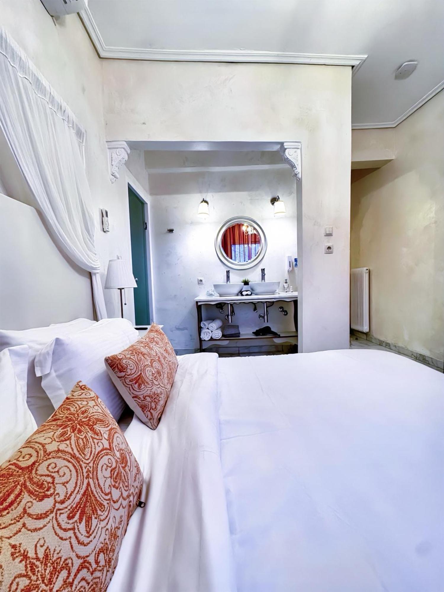 Panorama Suites & Spa - Adults Only Stómion Habitación foto