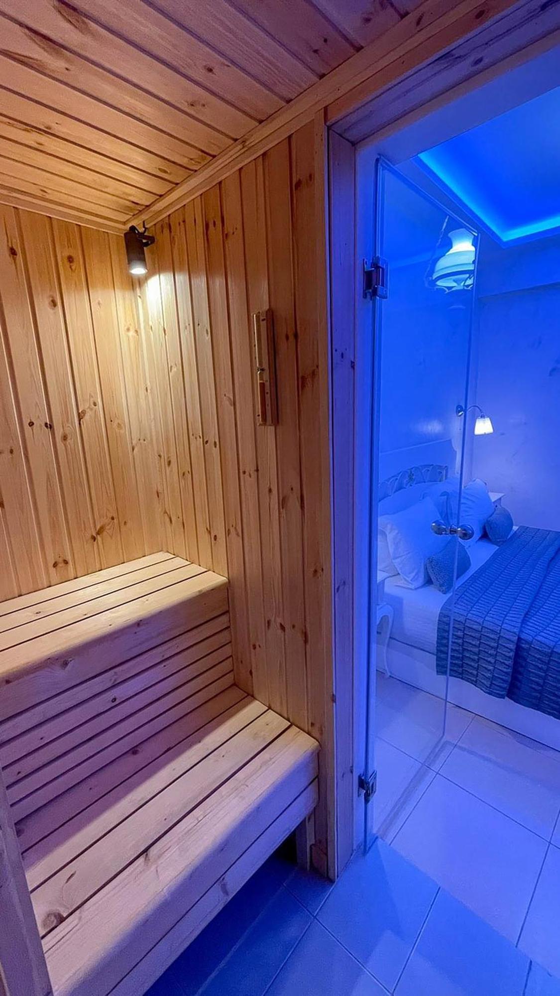 Panorama Suites & Spa - Adults Only Stómion Habitación foto